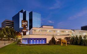 Hotel Bo, A Days Inn By Wyndham Chattanooga Downtown